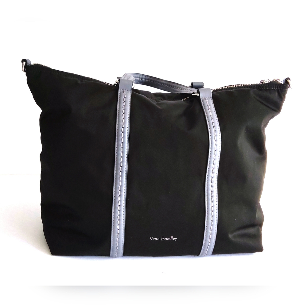 Vera Bradley women's nylon/leather bag.